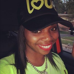 Meet your Posher, Beneka